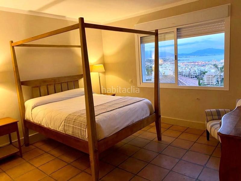 Foto 6ee5b11e-f2ef-44ec-87b3-56193dacd198. Xalet amb calefacció aparcament a La Duquesa Manilva