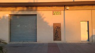 Lloguer Local Comercial a Carrer progrés 1. Se alquila local comercial en la secuita.