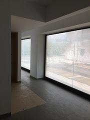 Lloguer Local Comercial  Carrer riu brugent. Se alquila local comercial en cambrils