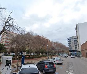 Lloguer Local Comercial  Carrer del pare antoni salelles. Amplio local comercial el oliva centro