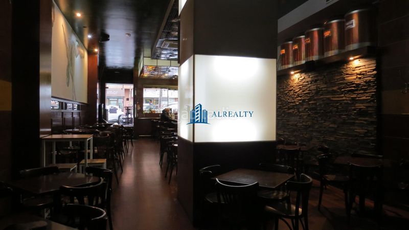 Foto 1152e856-9aaa-4d87-ade6-64bd23f9dc03. Local comercial a Centro Segovia