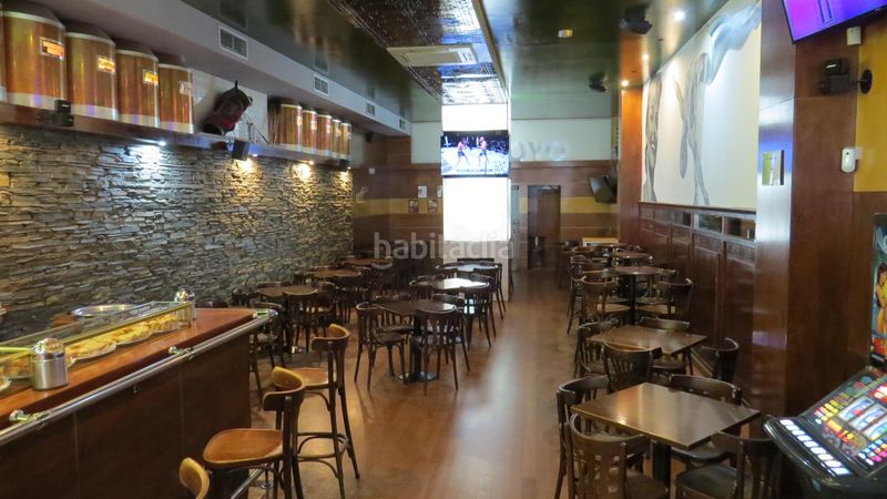 Foto 313e278a-c52e-4539-9179-8092d51101b9. Local comercial a Centro Segovia