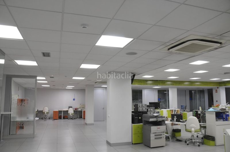 Foto ae13319d-5ad8-478b-b04d-a3f0d1e2d7b4. Local comercial a Centro Segovia