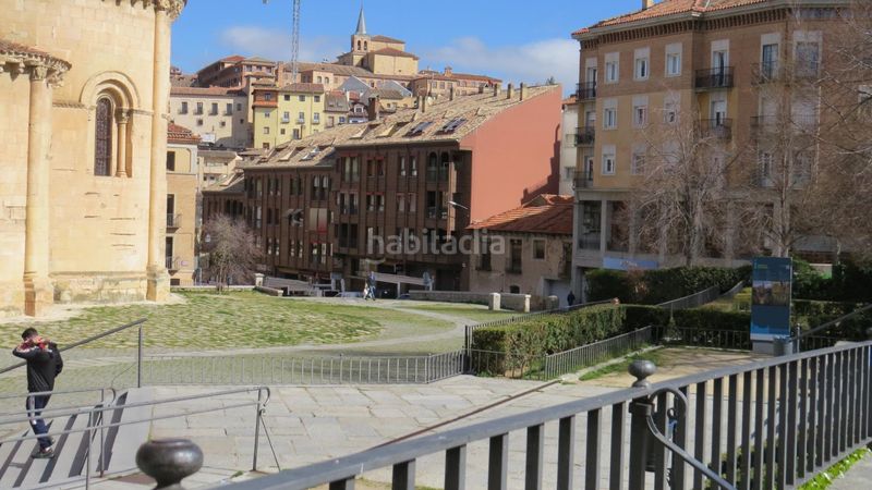 Foto 12bd6ef3-fa8b-40b0-a888-eba5c53e7d43. Aparcament cotxe a Centro Segovia