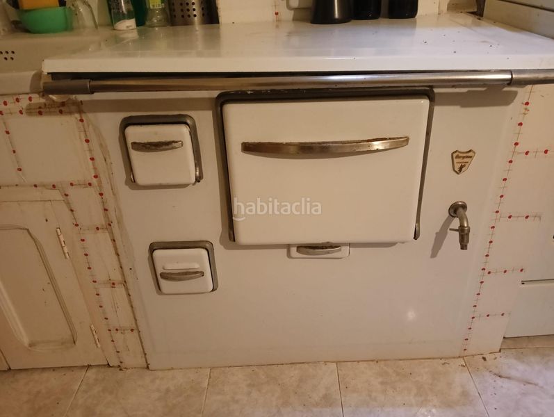 Foto 0d0fb3a2-31e7-4d50-b178-859e22d69797. Masia amb aparcament a Sepúlveda