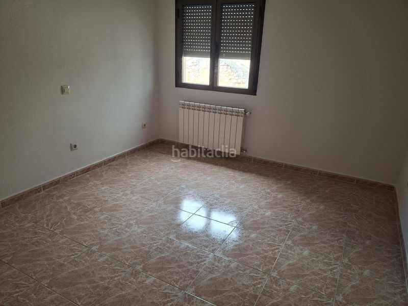 Foto ad7eeebb-37d4-498d-9a34-3b5b206fb1e8. Pis amb aparcament a Cantalejo