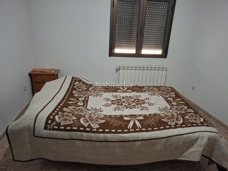 Foto e4d37a65-1805-4d48-9d1f-fd4c226856a3. Pis amb aparcament a Cantalejo