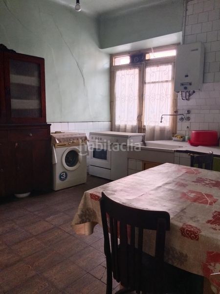 Foto 0c5851b3-d31a-4d02-97b7-19511cbf8e4a. Edificio alrealty vende edificio con gran potencial de inversión en el centro en Cantalejo