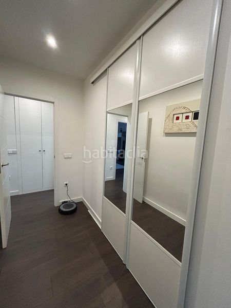 Foto b6d0db9e-5b99-4e1b-ba59-c096c077aeea. Edificio in Via Romana Segovia
