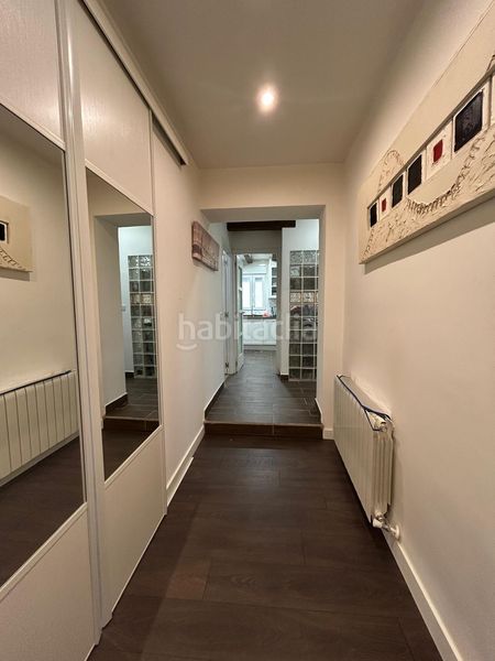 Foto be1c7c2b-403c-4bd9-a8b6-cd15ccf014e9. Edificio in Via Romana Segovia
