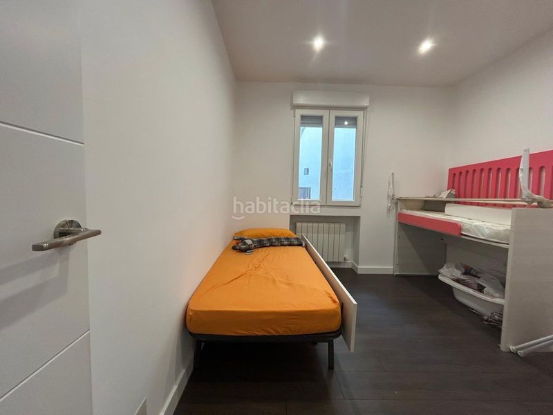 Foto d10bf705-9956-40cb-b997-9fad947807ec. Edificio in Via Romana Segovia