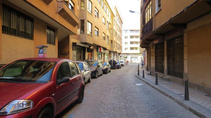 Foto d9a7aa85-499a-4d4d-904c-c27ea0b67079. Aparcament cotxe a Centro Segovia