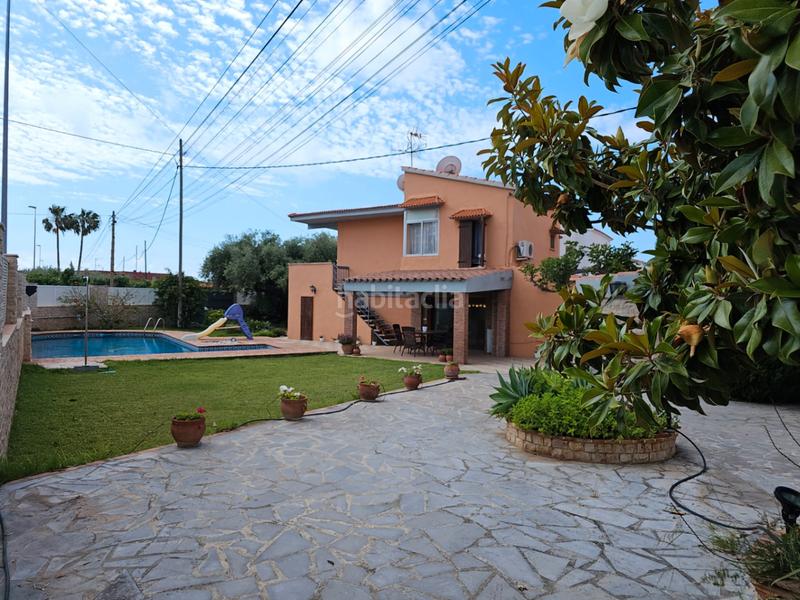 Foto 991f5ace-3f0d-4357-9846-422cb9eda378. Chalet en Torreblanca