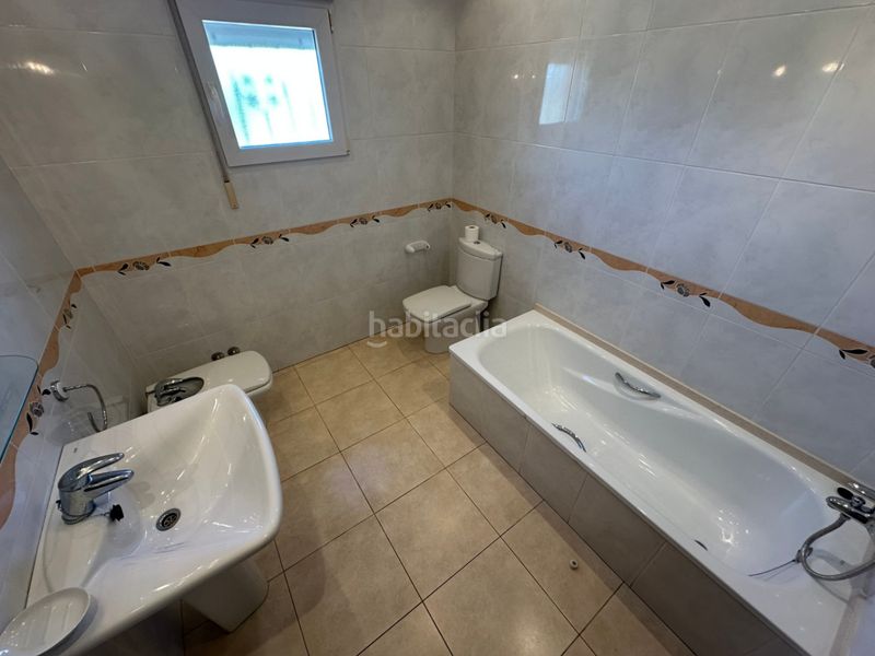 Foto eb5e23c4-a634-444c-ba34-4a617243f0d5. Chalet avec chauffage parking piscine dans Alcossebre