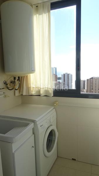 Foto bdaf1663-0b5d-4831-baa0-54a8cae51f54. Piccolo appartamento con riscaldamento parcheggio piscina in Benidorm