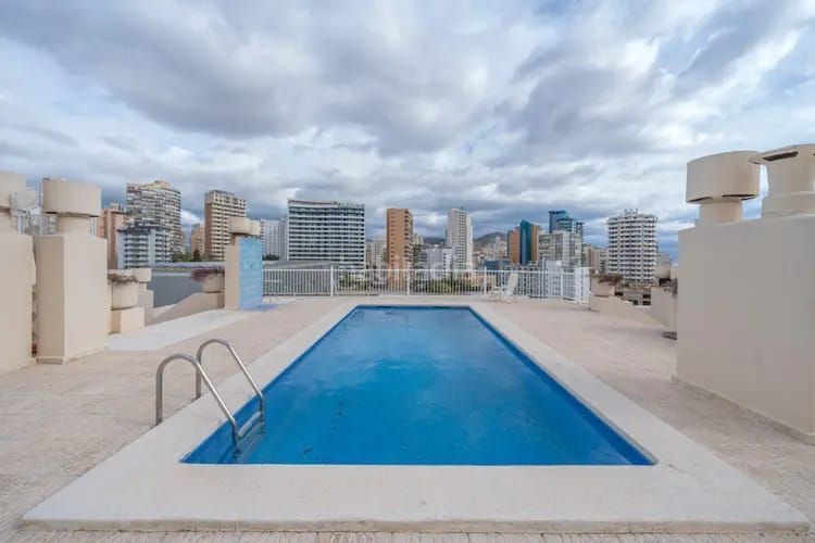 Foto 3fc9ccad-8111-4616-8bbe-9fcf9e0d7810. Flat with pool in Centro Urbano Benidorm