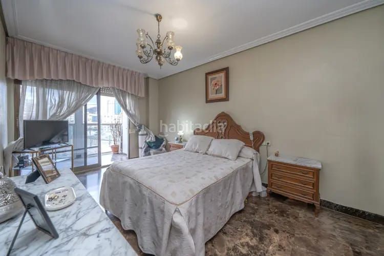 Foto 50aa6f0b-22cc-486a-82f9-7a0eec539a12. Flat with pool in Centro Urbano Benidorm