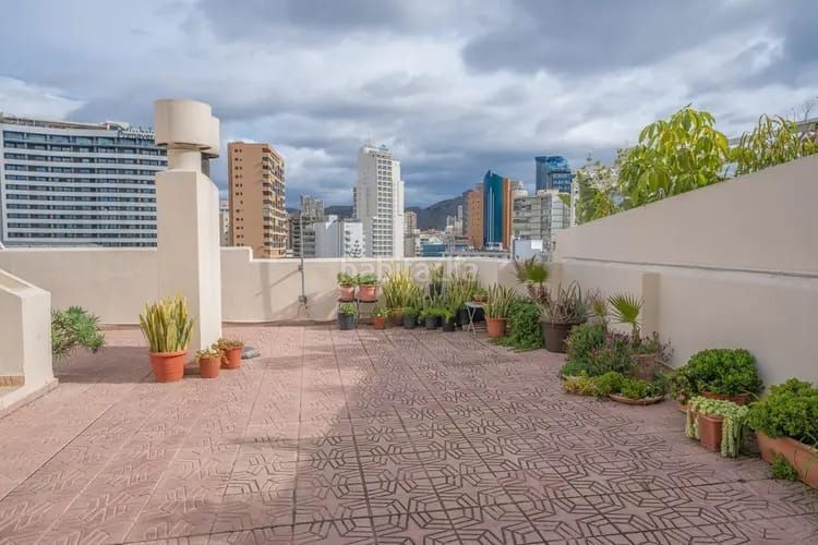 Foto cc57b3d7-900e-4152-915a-2674871a477a. Flat with pool in Centro Urbano Benidorm