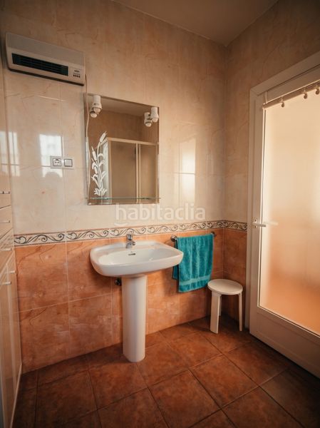 Foto a941ff55-c9ef-406c-b9a7-735415b452aa. Casa amb xemeneia calefacció aparcament a San Roque - La Cruz - La Rozuela Linares