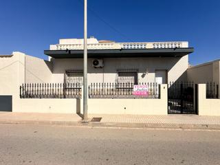 Casa in Pilar de la Horadada Ciudad. Vivienda en planta baja en pilar de la horadada