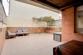 Casa adossada  Carrer d'isabel de villena. Casa o chalet independiente en venta en instituts  ponent