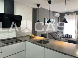 Maison  Calle calderon de la barca. Casa de 3 plantas con local, terrazas y azotea en doña mercedes