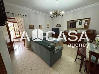 Xalet  Calle cerro de las 40 chicas. Excelente chalet independiente en los cerros de montequinto