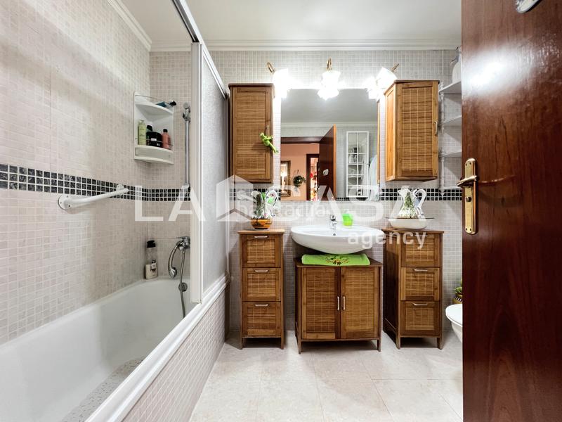Foto f682104a-9401-43ef-b3a4-e7a3edbbc9fc. Appartement dans Progrés - Pep Ventura Badalona