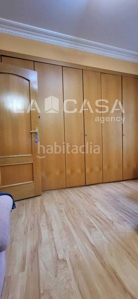 Foto 12d898f2-30f7-41ce-8d7f-0c3f8f92b7d8. Casa amb calefacció aparcament piscina a El Berrocal Valladolid