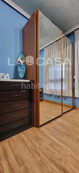 Foto 22f26912-84fd-47bc-bf7f-fb5a55b982ee. Casa amb calefacció aparcament piscina a El Berrocal Valladolid