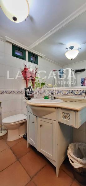 Foto fdfea591-646c-4c1a-9b18-da81535ffb3c. Casa amb calefacció aparcament piscina a El Berrocal Valladolid