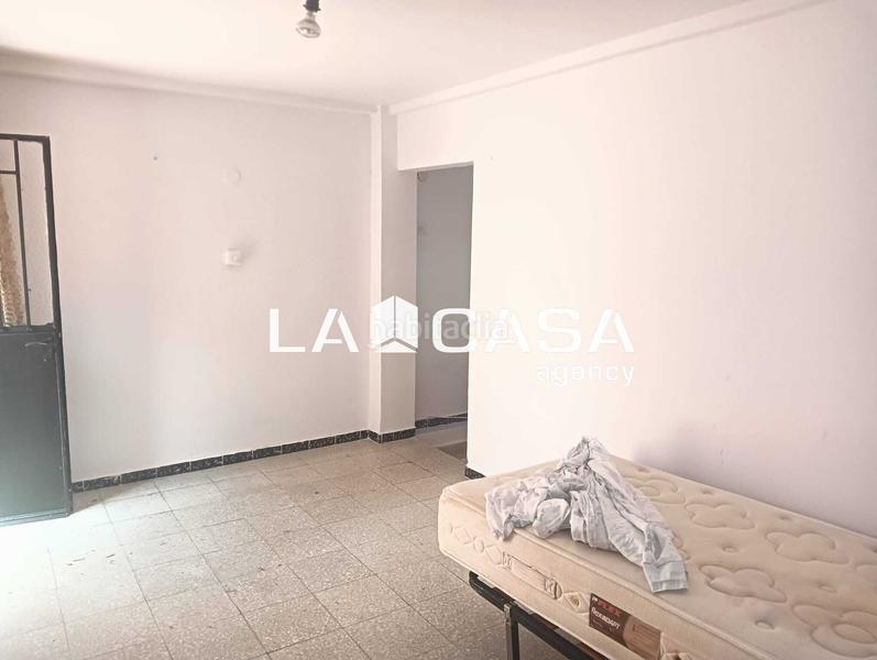 Foto 7a503a18-c59a-482e-9973-6e3a3bc4aec3. Casa excelente casa en la bajadilla en Bajadilla - Fuente Nueva Algeciras