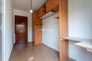 Pis  Avenida electricitat. Piso ideal de 4 habitaciones
