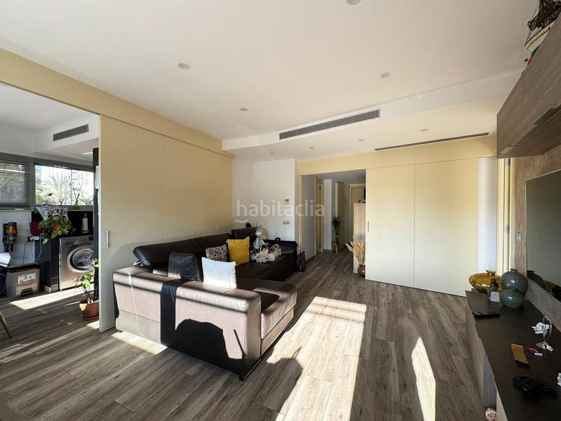 Foto 2250ca10-acb1-4b2e-84e3-bb8cb2daa1da. Pis amb aparcament piscina a Port Forum Sant Adrià de Besòs