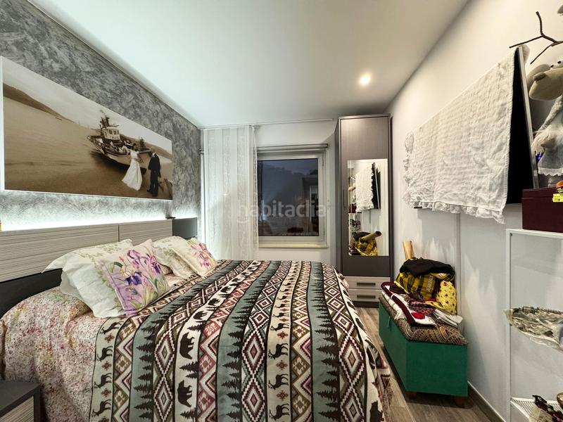 Foto c8ec212f-2e32-4dc1-8b84-bd36953094f0. Pis amb aparcament piscina a Port Forum Sant Adrià de Besòs