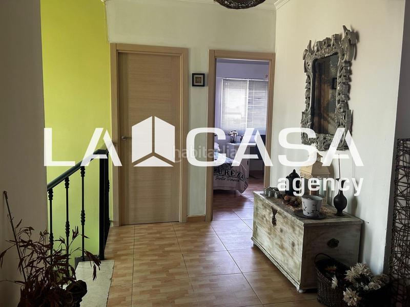 Foto 1f87fad5-8408-49e3-9e10-cfa40f583325. Chalet con piscina in Oromana Alcalá de Guadaira