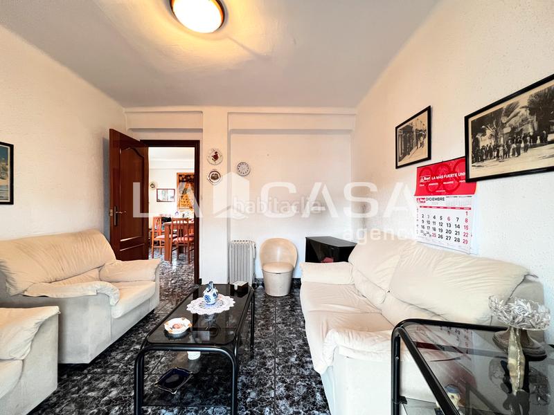 Foto 5b9592a1-11b9-4b13-a06b-3ff87a2256a9. Piso  carrer del doctor trueta, santa coloma de gramenet en Badalona