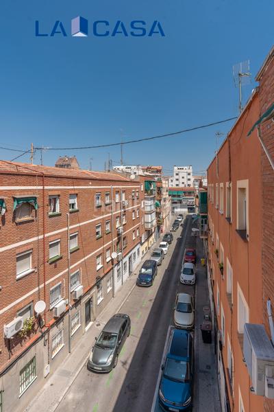 Foto c346b923-489d-4845-82b4-e1ed3472c0aa. Pis amb calefacció a Pradolongo Madrid