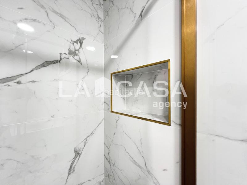 Foto cc645a29-b81c-4e74-ae3b-11424d3f2d98. Casa adosada  en venta en carrer de richard strauss, Llefià en Badalona