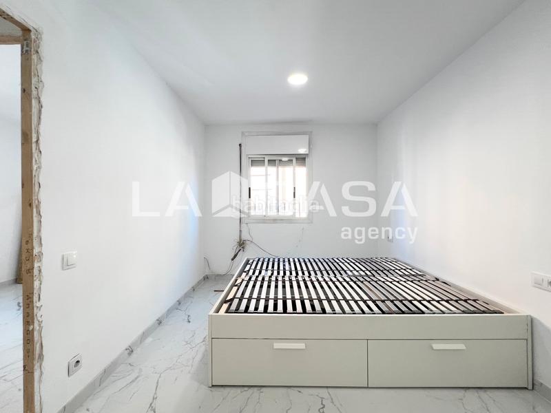 Foto ef5bee2a-4104-4043-8b97-11ff419246e7. Casa adosada  en venta en carrer de richard strauss, Llefià en Badalona