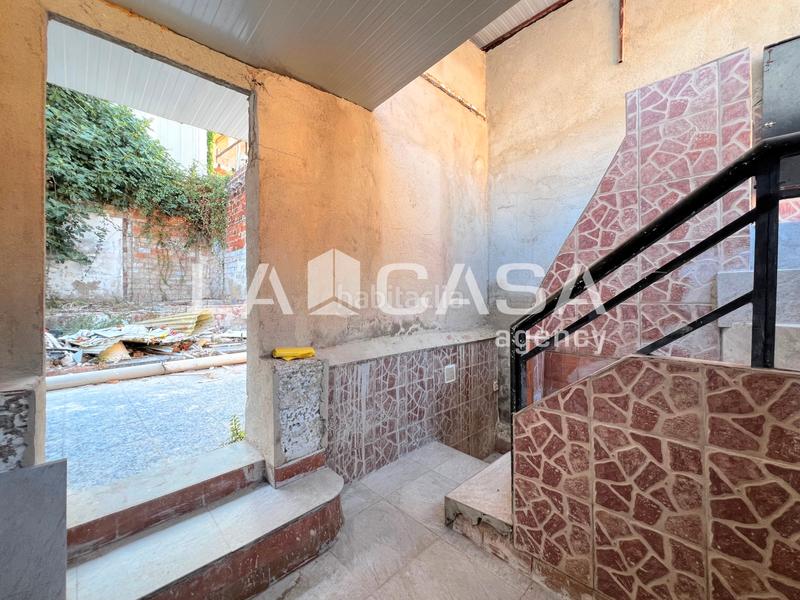 Foto f4908962-cb5d-4dc1-b70a-acde0bc36556. Casa adosada  en venta en carrer de richard strauss, Llefià en Badalona