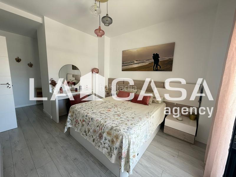 Foto c770c23e-68ed-4bb7-9e0d-6fa0f57dcb3a. Casa pareada excelente chalet adosado en entrenucleos en Dos Hermanas