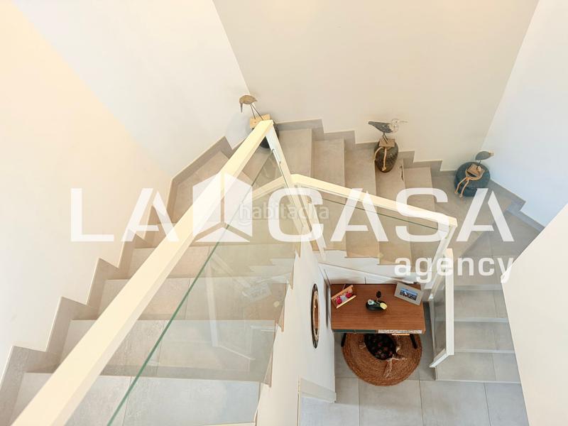 Foto f1f597d5-41e9-4bf0-afcf-99b8e80d7444. Casa pareada excelente chalet adosado en entrenucleos en Dos Hermanas