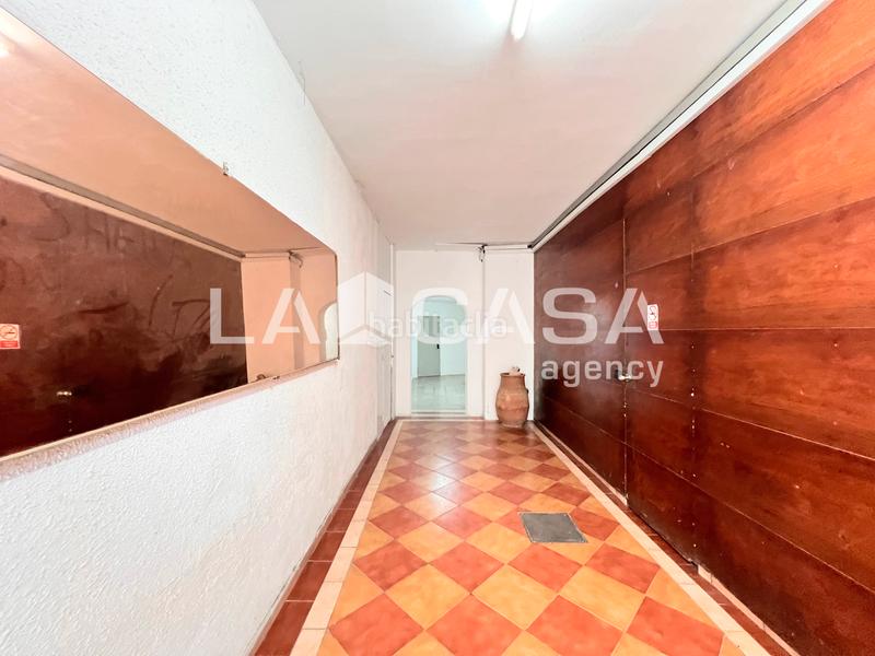 Foto bddcad18-9f5f-44b3-86e3-f925a7ea6766. Capannone industriale in Raval Barcelona