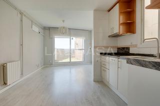 Attique  Carrer de l'aviació. Piso en venta en calle de laviació