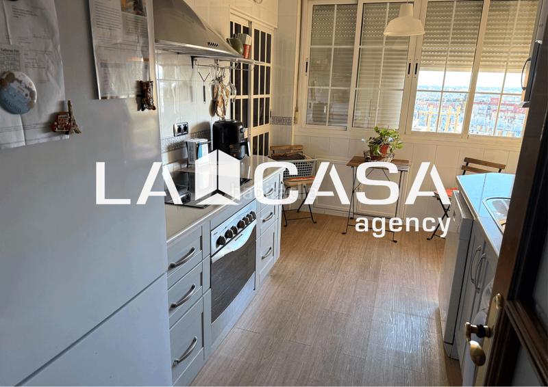 Foto d756cb10-0c70-400d-bc2f-0dd6e095aa16. Piso excelente vivienda en san diego en Pino Montano - Consolación Sevilla