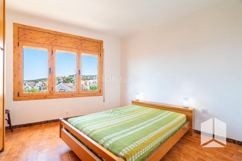 Foto ce69ed96-5ea9-4f3b-af26-49c6e66048c4. Casa amb aparcament piscina a Torrent Ballester Viladecans