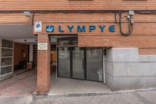 Local Comercial en Calle CALATRAVA