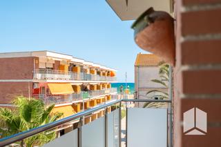 Appartement  Avinguda dels banys. Balcon amplio y vistas al mar