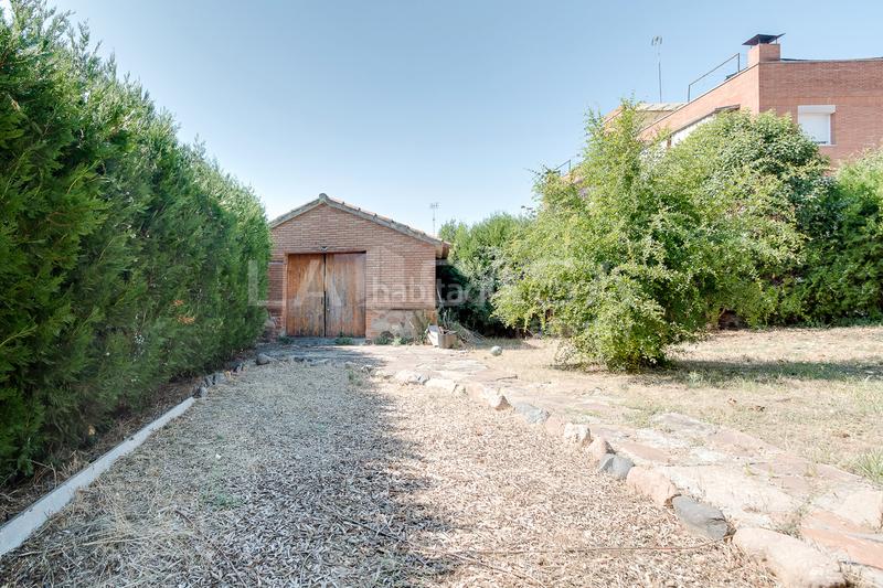 Foto 17c9de91-2a34-4f3d-8a34-85fd973015d2. Casa con riscaldamento parcheggio in Canovelles